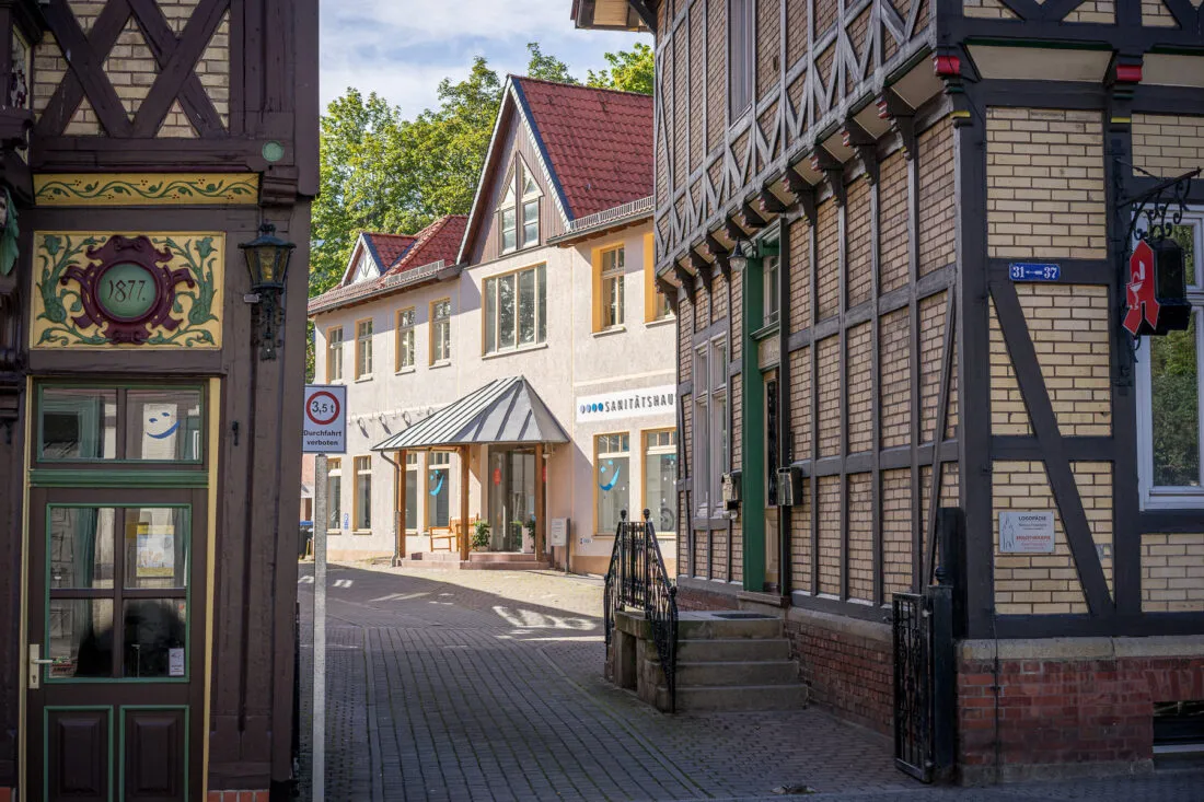 Einfahrt der Filliale in Wernigerode