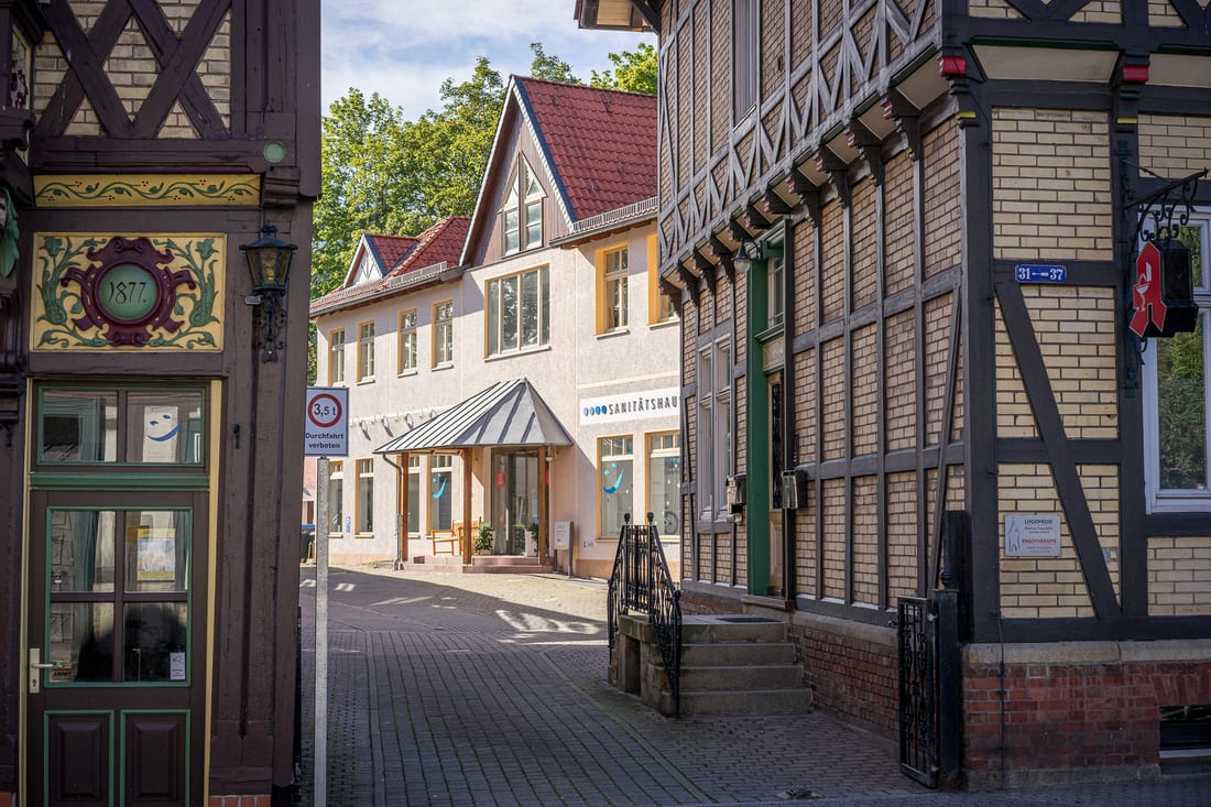 Einfahrt der Filliale in Wernigerode